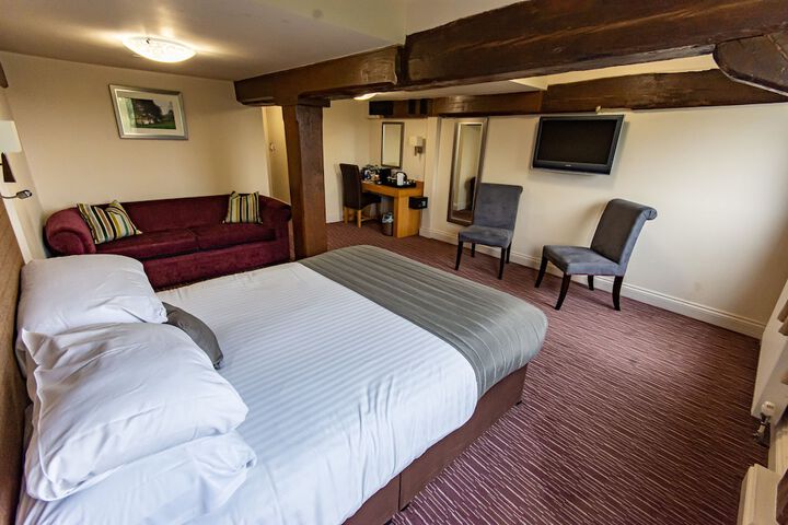 Room 21 of 83