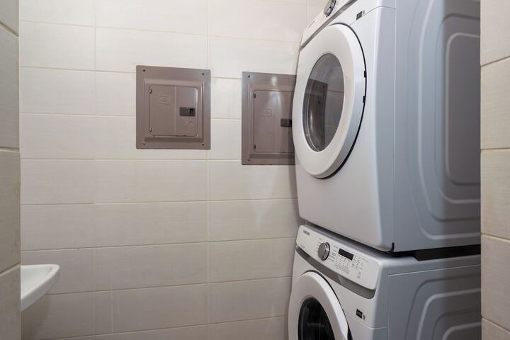 Laundry 71 of 96