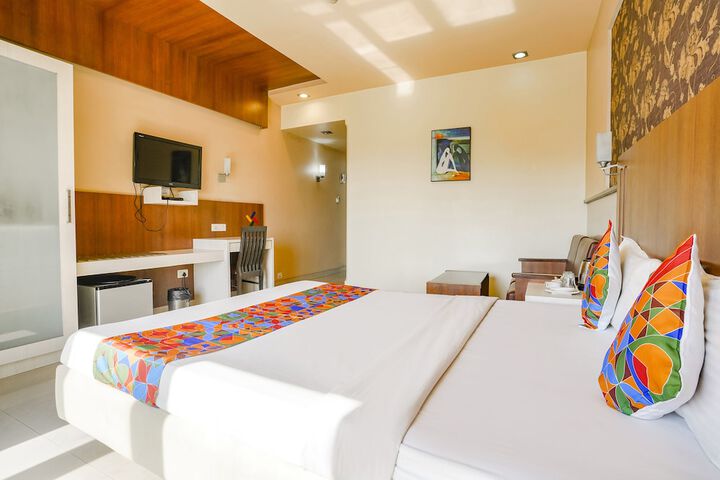 Room 15 of 37