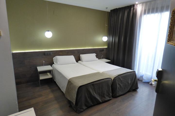 Room 69 of 193