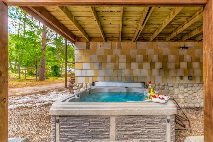 Pool 14 of 27
