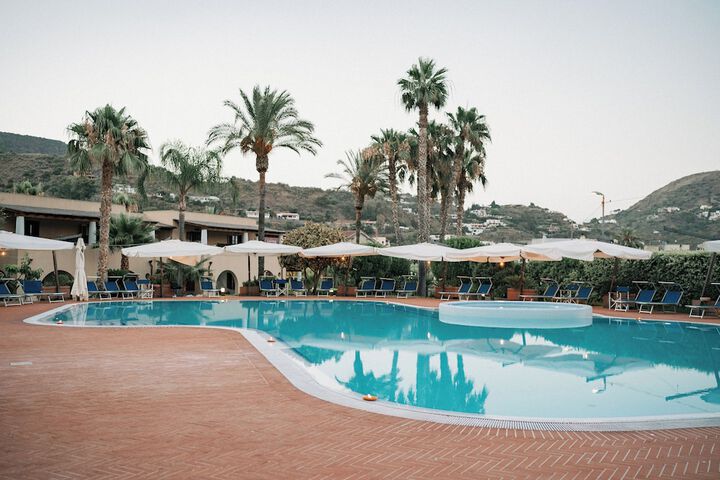 Pool 51 of 95