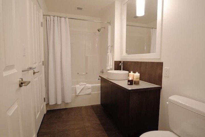 Room 13 of 25