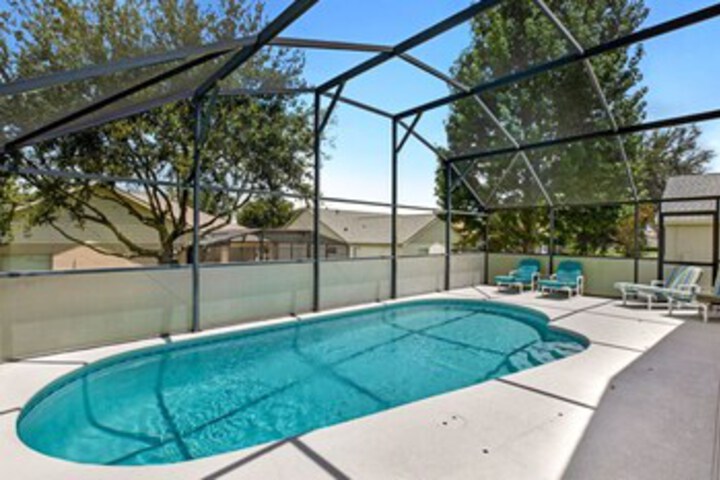 Pool 17 of 37
