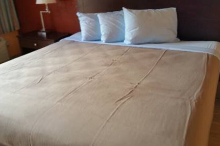 Photo of COLONIAL VILLAGE MOTEL