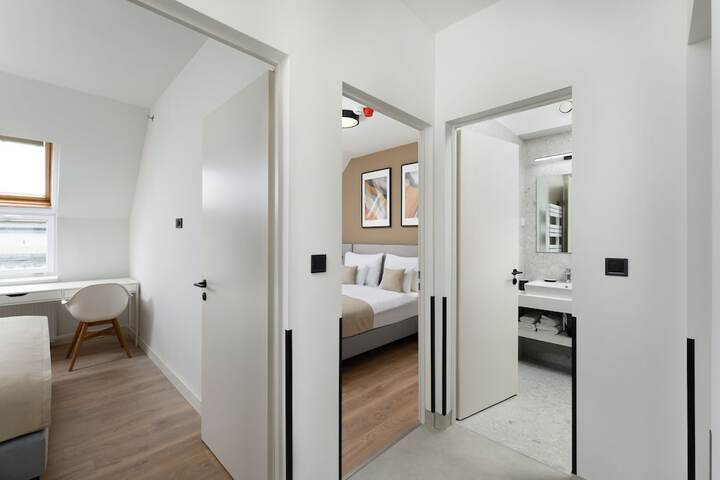 Room 9 of 59