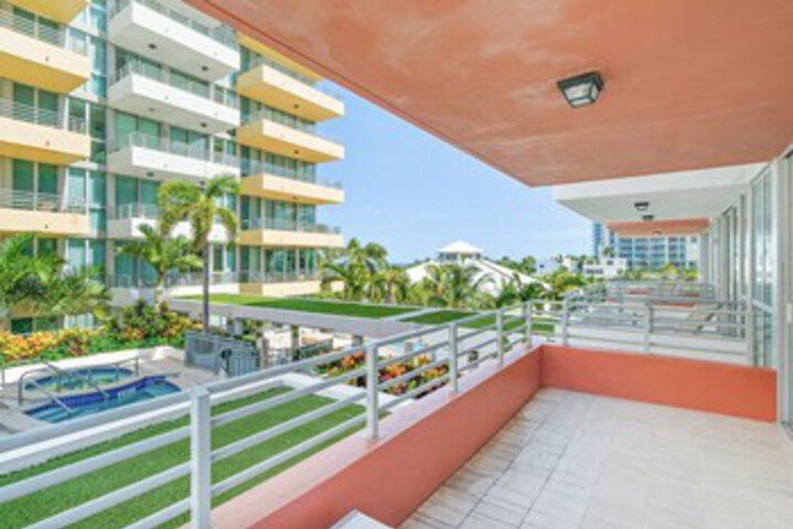 Terrace/Patio 32 of 318