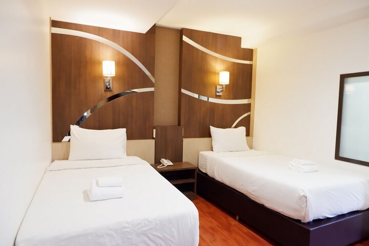Room 21 of 86