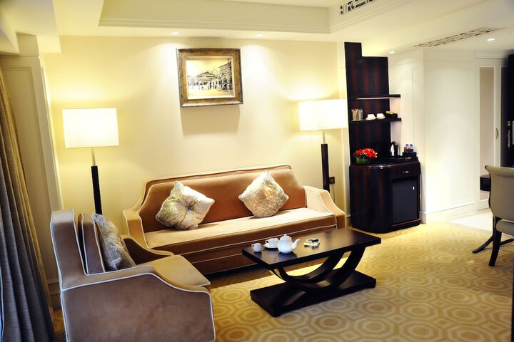 Room 47 of 99