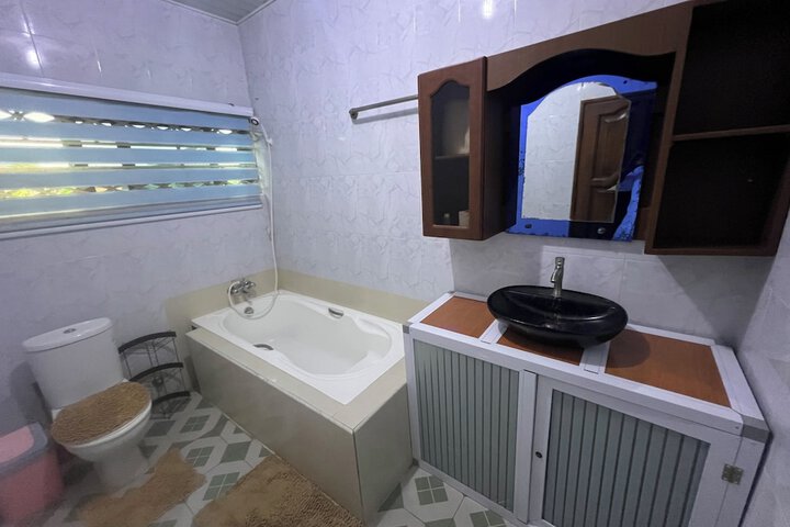 Room 7 of 10