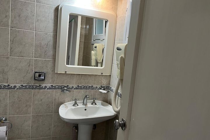 Room 46 of 59