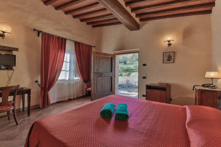Room 7 of 28