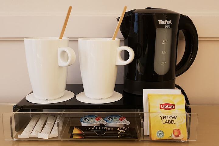 Breakfast/Coffee Service 21 of 47