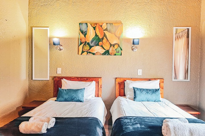 Room 5 of 34