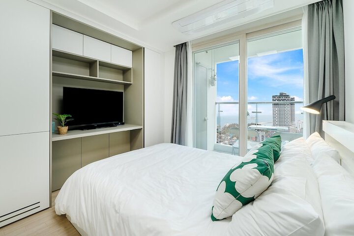 Room 189 of 640
