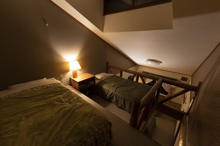 Room 13 of 258