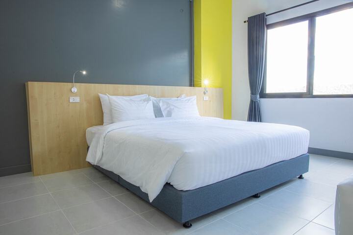 Room 15 of 25