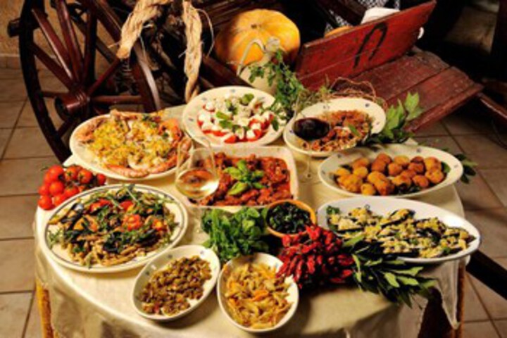 Dining 6 of 31