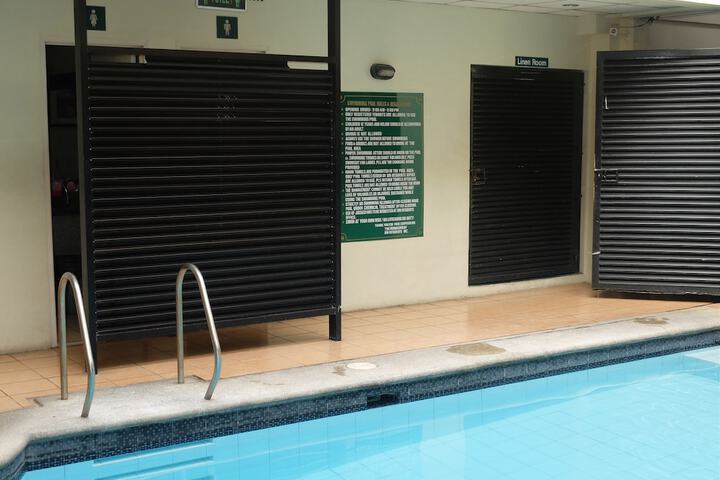 Pool 71 of 107
