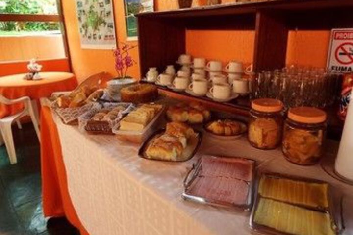 Breakfast/Coffee Service 4 of 19