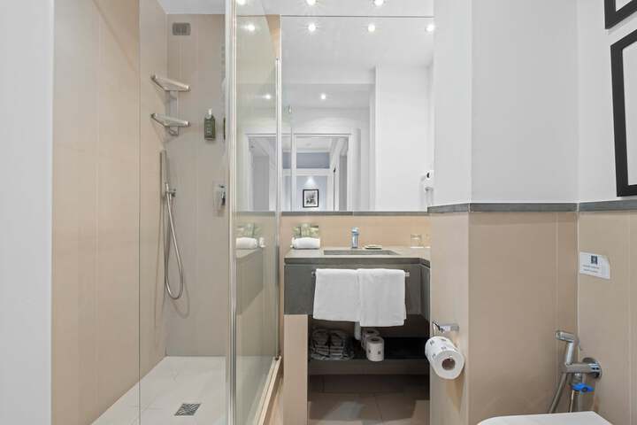 Room 185 of 264