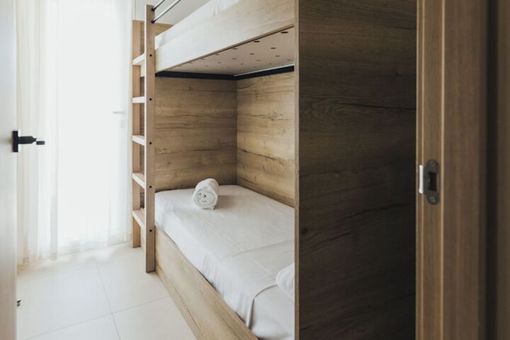 Room 5 of 25