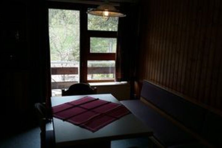 Room 48 of 79