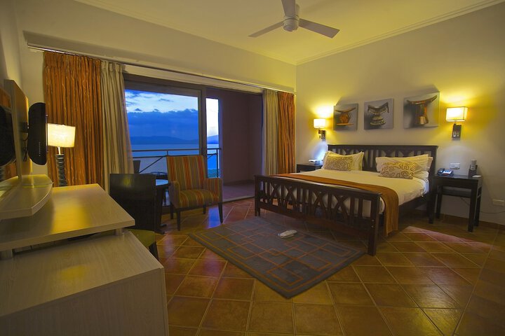 Room 36 of 98