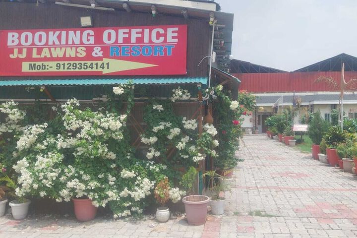 JJ Lawns & Resort
