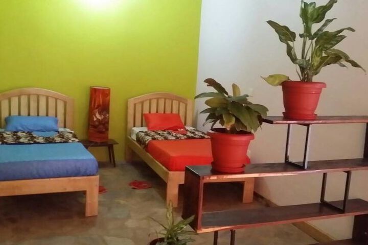 Room 5 of 12