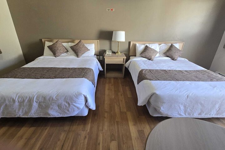 Room 13 of 34