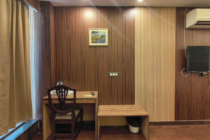 Room 75 of 90