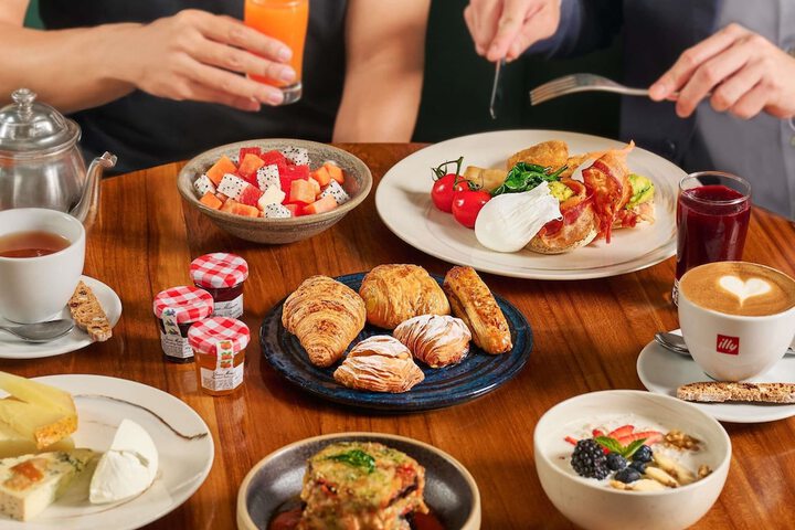 Breakfast/Coffee Service 116 of 202