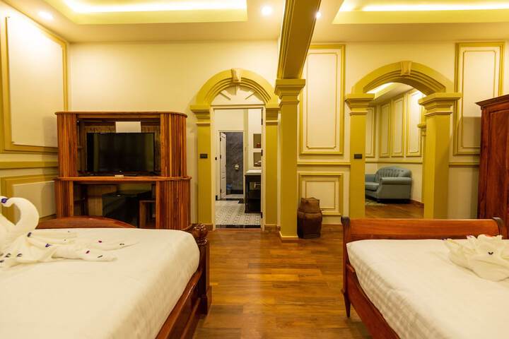 Room 7 of 28