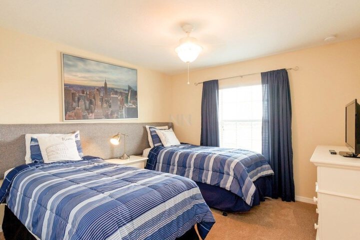 Room 5 of 31