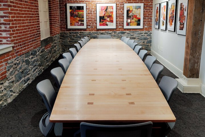 Meeting facility