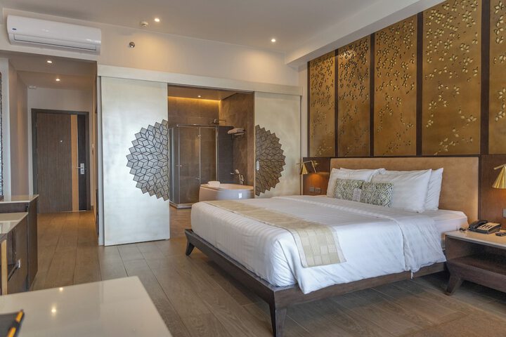 Room 34 of 113