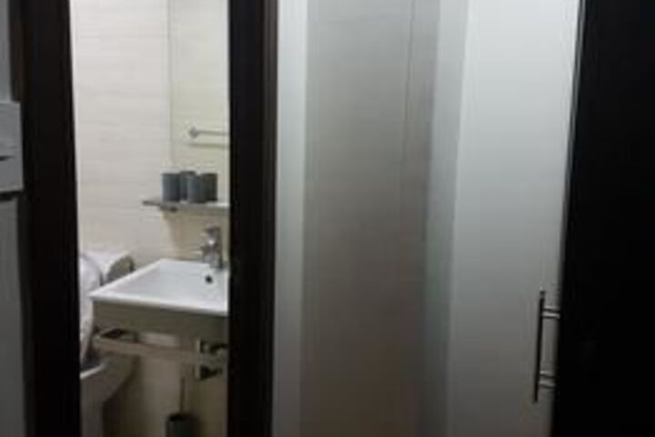 Room 72 of 127