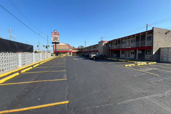 Photo of Saratoga Motel by Capital O Chicago Midway IL US 12