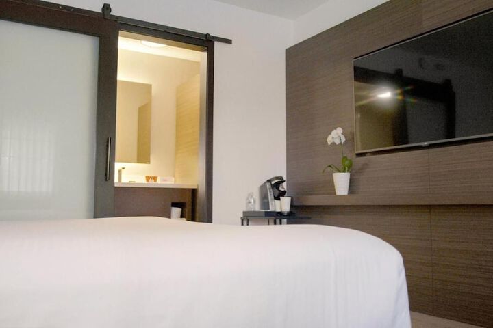 Room 5 of 35