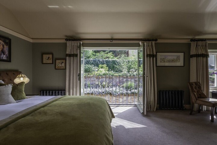 Room 9 of 70