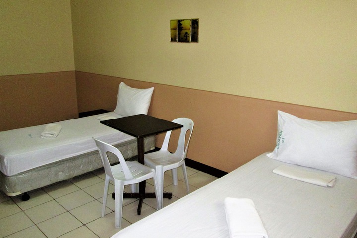 Room 25 of 42