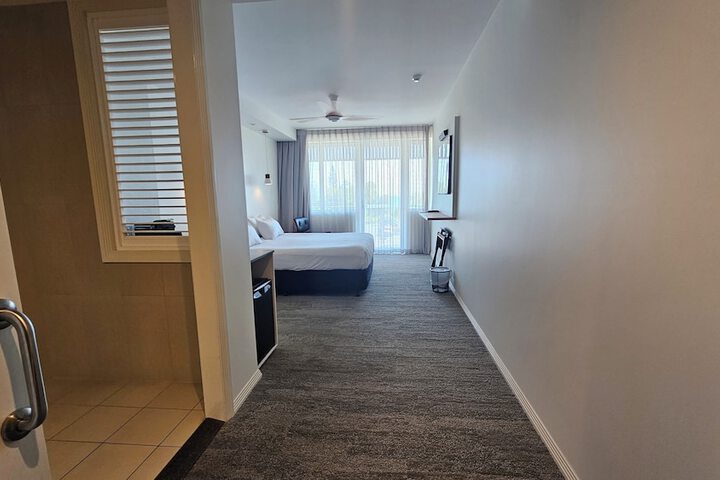 Room 8 of 49