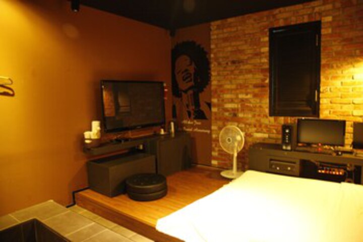 Room 31 of 53