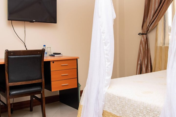 Room 9 of 29