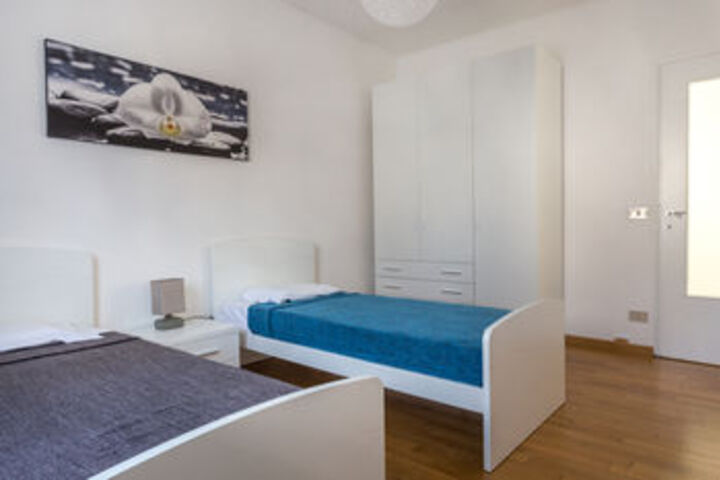 Room 193 of 871