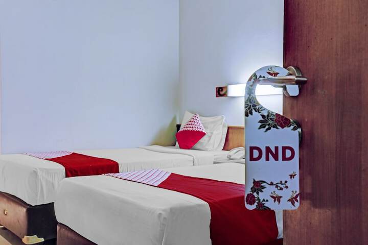 Room 15 of 33