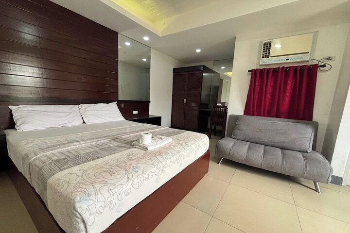 Room 14 of 43
