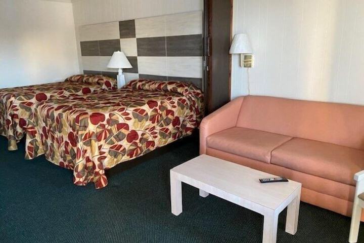 Room 15 of 34