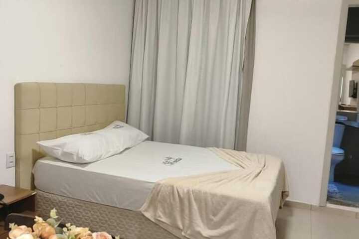 Room 5 of 12